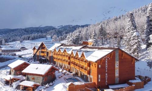 «Arkhyz Royal Resort & Spa» / «Архыз Роял Резорт и СПА» отель Архыз - Фото 1. Здание