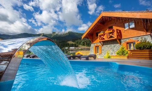 «Arkhyz Royal Resort & Spa» / «Архыз Роял Резорт и СПА» отель Архыз - Фото 14. Бассейн
