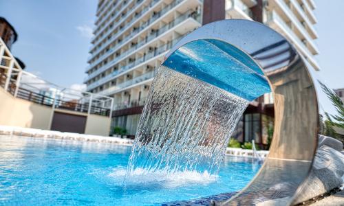 APART-HOTEL SPA «ПРЕСТИЖ» Адлер, Сочи - Фото 1. Внешний вид, бассейн