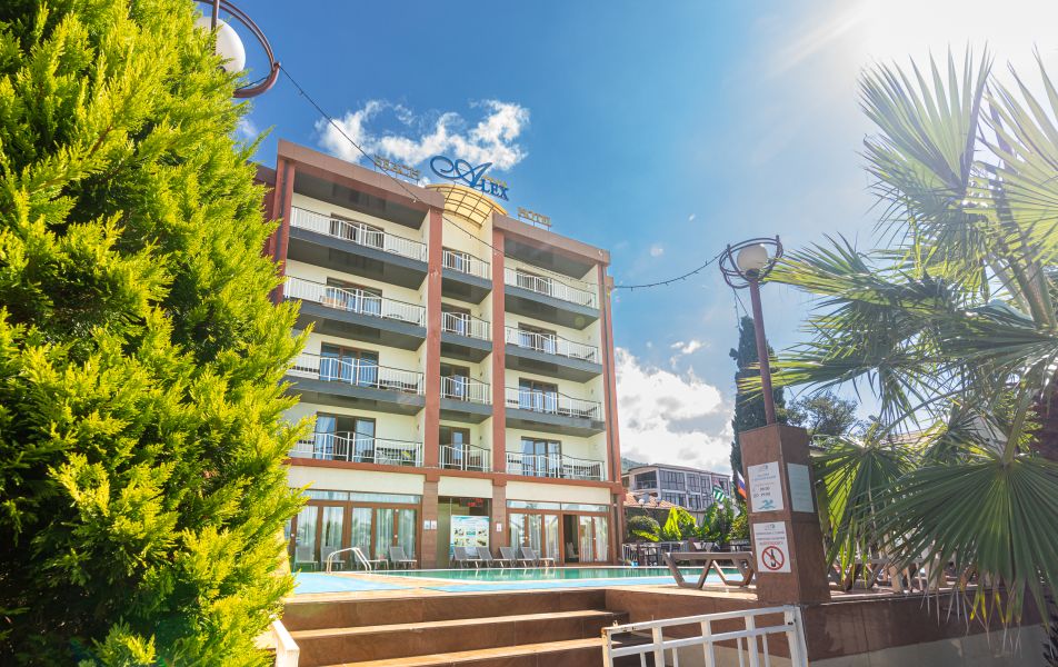 Alex Resort & Spa Hotel Гагра - Фото 1. Корпус №1