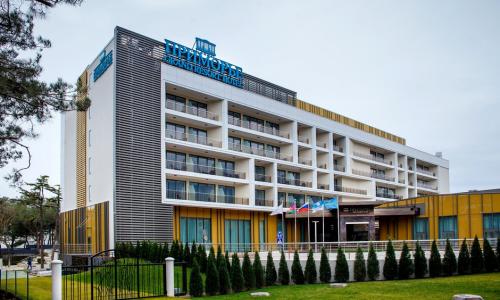 ПРИМОРЬЕ GRAND RESORT HOTEL Геленджик - Фото 1. Внешний вид