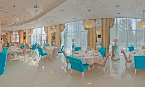 Dolphin Resort by Stellar Hotels Сочи - Фото 5. Ресторан