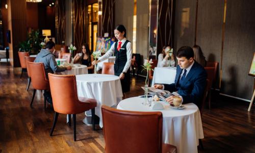 Sochi Marriott Krasnaya Polyana Красная Поляна, Сочи - Фото 18. Представительская гостиная
