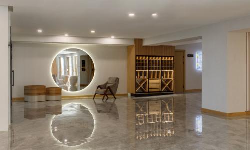 Зенит Резорт отель и СПА / «ZENITH RESORT HOTEL SPA» 5* Джемете, Анапа - Фото 46. Зал промежуточного питания