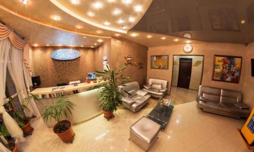 МиЛоо Family Resort Hotel Лоо, Сочи - Фото 9. Ресепшн