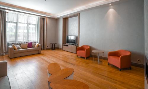 Отель Ibis Styles / Ибис Стайлс Красная Поляна Эсто-Садок, Сочи - Фото 31. Люкс Представительский 2-местный 2-комнатный DBL