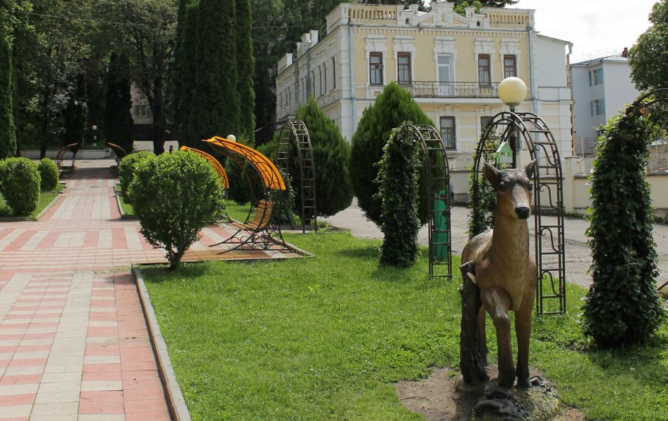 Санаторий Смена Кисловодск - Фото 1. Территория