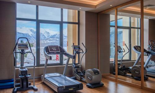 Отель Novotel Resort and spa Krasnaya Polyana Эсто-Садок, Сочи - Фото 31. Тренажерный зал, СПА