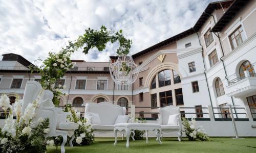 Отель RIXOS Krasnaya Polyana Sochi Эсто-Садок, Красная Поляна, Сочи - Фото 4. Внешний вид, территория