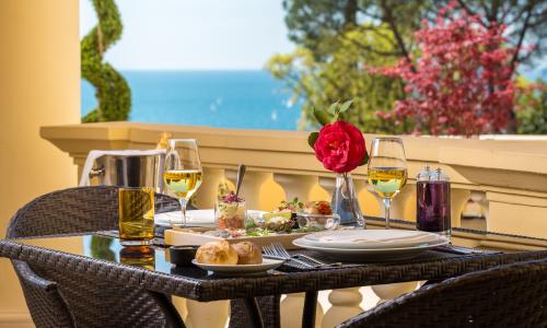 Свисс отель Резорт Сочи Камелия / «Swissotel Resort Sochi Kamelia» Сочи - Фото 25. Ресторан "Риваж"