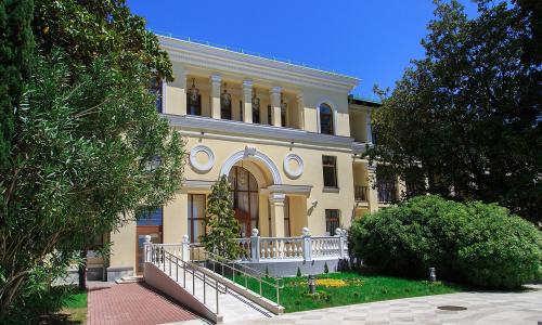 Санаторий Авангард Сочи - Фото 1. Территория