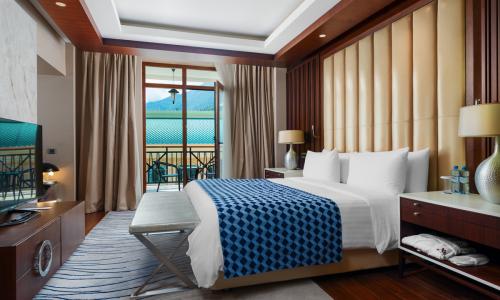 Sochi Marriott Krasnaya Polyana Красная Поляна, Сочи - Фото 127. Люкс 2-местный Президентский (с видом на горы)