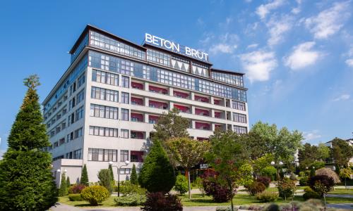 Отель Beton Brut Ultra All Inclusive SPA Витязево, Анапа - Фото 1. Фасад