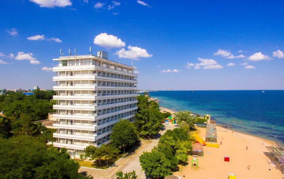 Санаторий Дружба Евпатория - Фото 1. Фасад