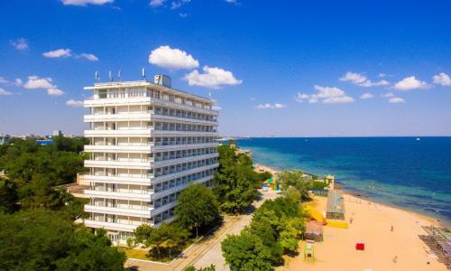 Санаторий Дружба Евпатория - Фото 1. Фасад