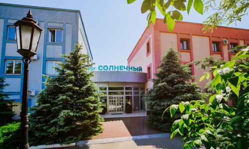 Санаторий Солнечный «AZIMUT Здоровье» РЖД Кабардинка, Геленджик - Фото 1. Фасад
