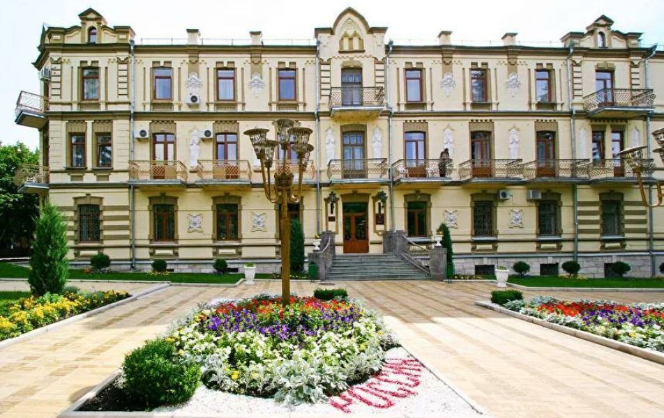 Санаторий Россия Ессентуки - Фото 1. Внешний вид