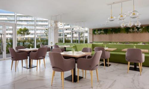 Movenpick Resort SPA Anapa Miracleon Витязево, Анапа - Фото 24. Ресторан Grape