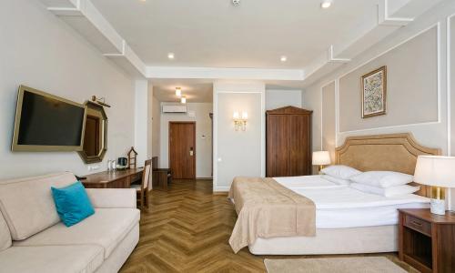 Отель PALMIRA PALACE Ялта - Фото 65. Супериор 2-местный 1-комнтаный (море)