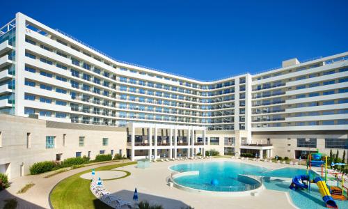 «Mantera Resort Congress 5*» / «Мантера Резорт и Конгресс» отель Сочи - Фото 1. Внешний вид