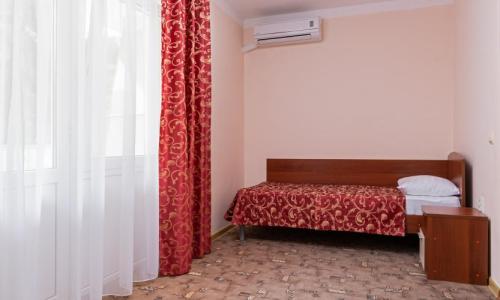Пансионат Южный (БЕТТА) Геленджик - Фото 45. Стандартный 3-местный 2-комнатный (корпус № 2, 3)
