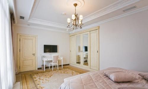 Отель PALMIRA PALACE Ялта - Фото 76. Люкс Париж 2-местный 2-уровневый