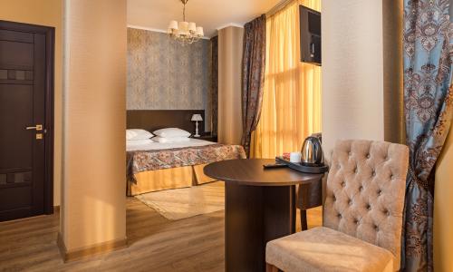 Магнолия KOMPASS HOTEL Геленджик - Фото 16. Джуниор Сюит 2-местный (вид на море)