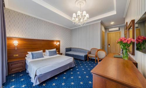LERMONT HOTEL Геленджик - Фото 28. Стандартный Большой 2-местный (с балконом, 1 этаж)