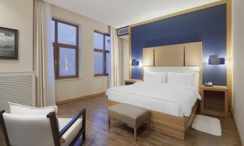 Отель Novotel Resort and spa Krasnaya Polyana Эсто-Садок, Сочи - Фото 37. Люкс 2-местный 2-комнатный