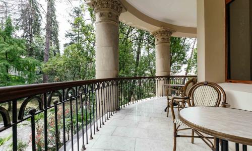 Amra Park-hotel SPA Гагра - Фото 158. Апартаменты 2-местный 3-комнатный (с террасой, корпус 1)