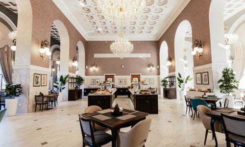Amra Park-hotel SPA Гагра - Фото 66. Ресторан шведской линии