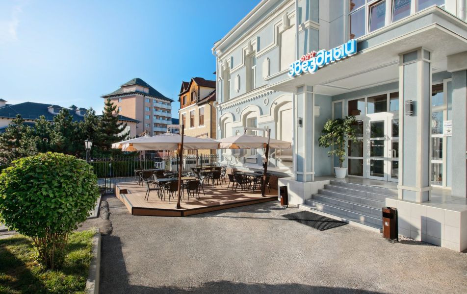 Пансионат Звездный Кисловодск - Фото 1. Внешний вид