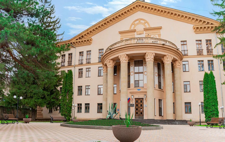 Центральный Военный Санаторий Кисловодск - Фото 1. Внешний вид