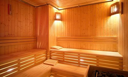 Отель Novotel Resort and spa Krasnaya Polyana Эсто-Садок, Сочи - Фото 30. Парная, СПА