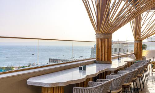 Mantera Supreme Seaside / «Мантера Суприм Сисайд» отель Адлер, Сочи - Фото 51. Amber Sky bar