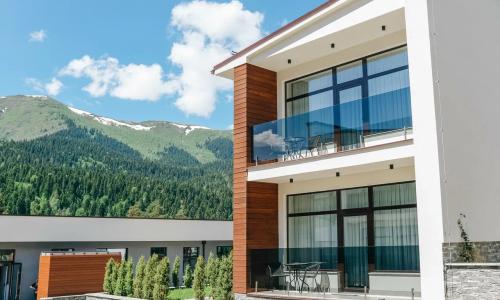 Premium Village Arkhyz﻿ / Премиум Виладж Архыз апарт-отель Архыз - Фото 6. Территория