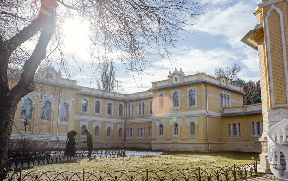 Главные Нарзанные Ванны Кисловодск - Фото 1. Фасад