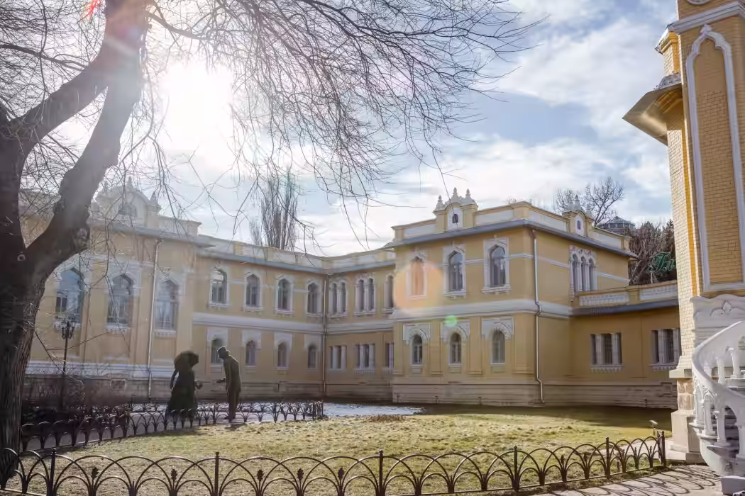 Главные Нарзанные Ванны Кисловодск - Фото 1. Фасад