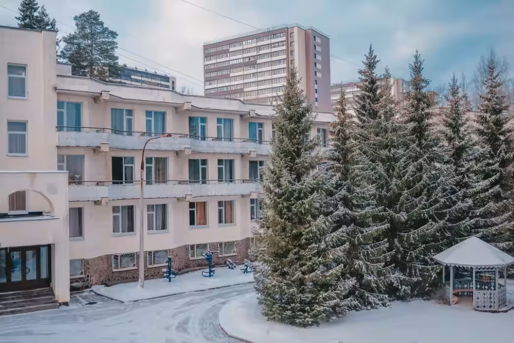 Санаторий Белые ключи - Фото 1. Санаторий зимой