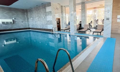 Отель «Grand Sapphire Hotel» / «Гранд Сапфир» Анапа - Фото 21. Бассейн