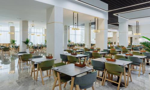 Зенит Резорт отель и СПА / «ZENITH RESORT HOTEL SPA» 5* Джемете, Анапа - Фото 81. Зал шведской линии