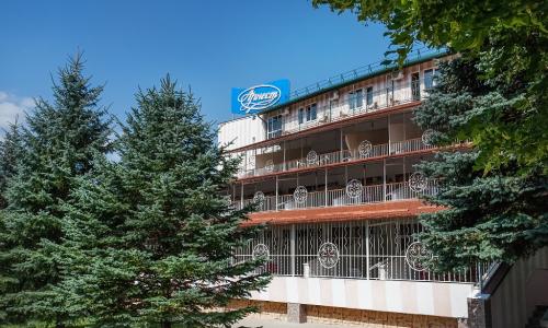 Санаторий Вилла Арнест Кисловодск - Фото 4. Фасад