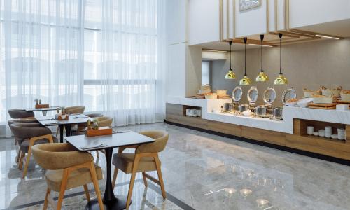 Зенит Резорт отель и СПА / «ZENITH RESORT HOTEL SPA» 5* Джемете, Анапа - Фото 77. Зал шведской линии
