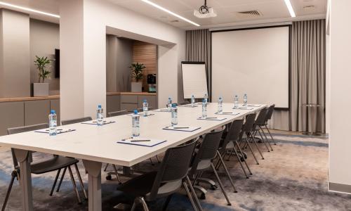 Courtyard by Marriott Sochi Krasnaya Polyana Hotel Эсто-Садок, Сочи - Фото 31. Конференц-зал Сочи-Милан