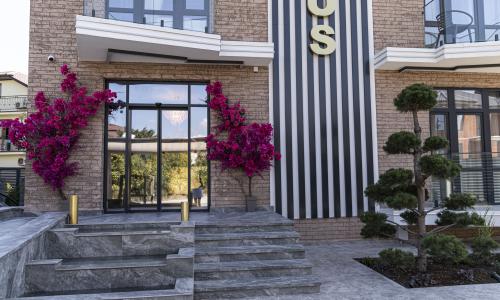 «Lotus Hotel & SPA» / «Лотос СПА» отель Геленджик - Фото 9. Внешний вид