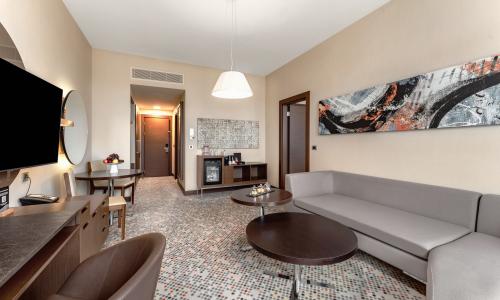 «Mantera Resort Congress 5*» / «Мантера Резорт и Конгресс» отель Сочи - Фото 94. Люкс 2-местный (с видом на море)