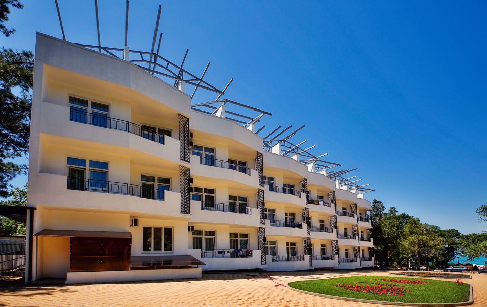 Санаторий Жемчужина моря Кабардинка, Геленджик - Фото 1. Внешний вид корпус (номера категории Сюит, Апартаменты)