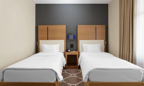 Отель Novotel Resort and spa Krasnaya Polyana Эсто-Садок, Сочи - Фото 48. Супериор 2-местный (ТВИН, с видом на бассейн)