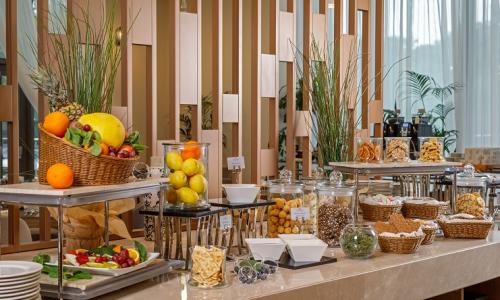 ПРИМОРЬЕ GRAND RESORT HOTEL Геленджик - Фото 60. Завтрак