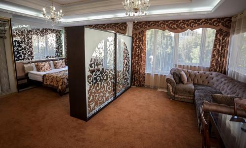 Отель Гранд Флер Форос - Фото 23. Люкс 4-местный 1-комнатный